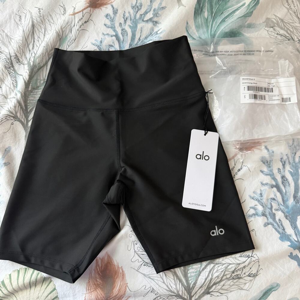 Alo 5" Airlift Energy Short Black Size Small